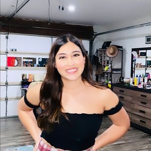 Meet your Posher, Esmeralda